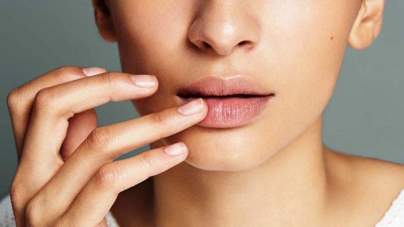 5 Rekomendasi Lip Balm dengan Kemasan Tube, Lembapkan Bibir dengan Kemasan Travel Friendly