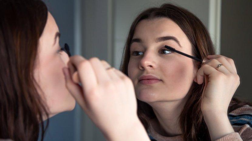 5 Rekomendasi Maskara dengan Harga Affordable, Cocok untuk Belajar Makeup