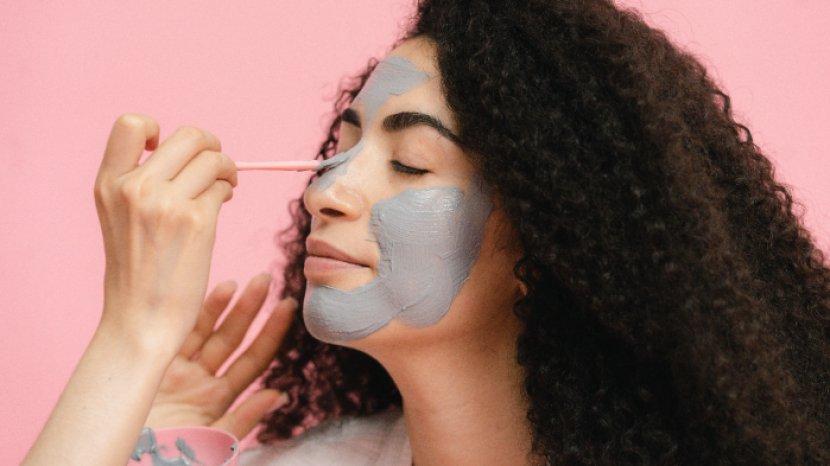 5 Rekomendasi Masker dengan Kandungan Mugwort untuk Menenangkan Kulit Beruntusan