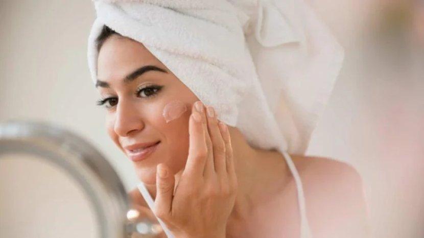 5 Rekomendasi Moisturizer yang Ampuh Melembapkan Kulit Saat Musim Kemarau