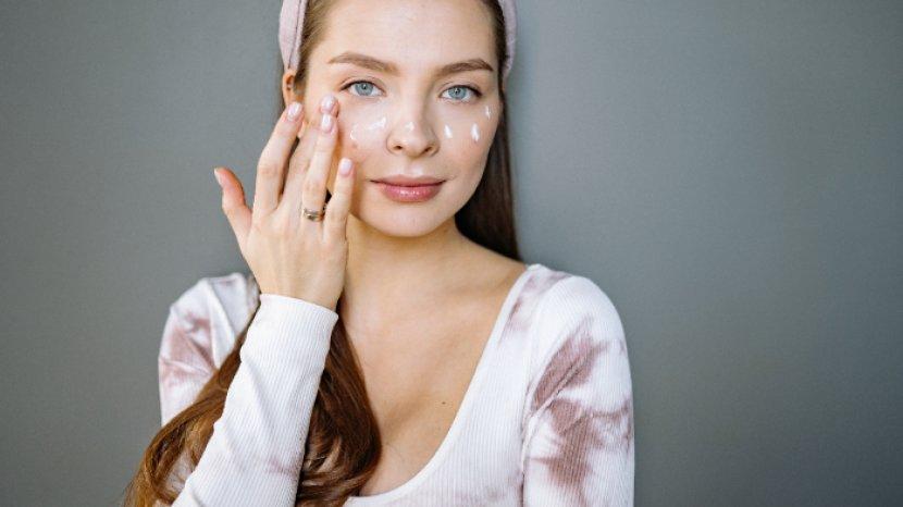 5 Rekomendasi Night Cream Formula Terbaru untuk Rawat Kulit Wajah Kamu Saat Tidur