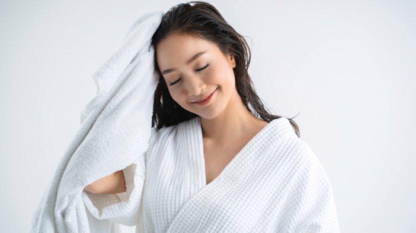 5 Rekomendasi Sampo Herbal Essences dengan Wangi Unik, Ada Aroma Coconut Milk hingga Tea Tree