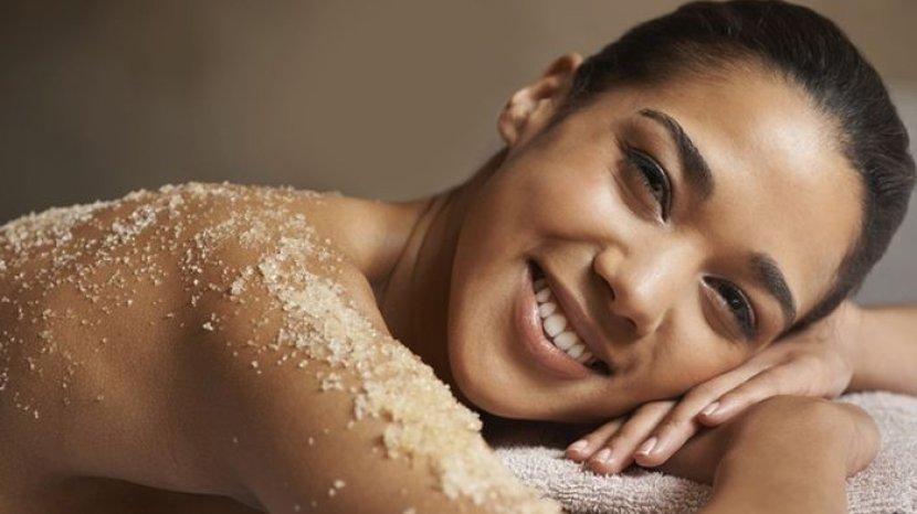 5 Rekomendasi Body Scrub untuk Kulit Kering, Normal Hingga Sensitif