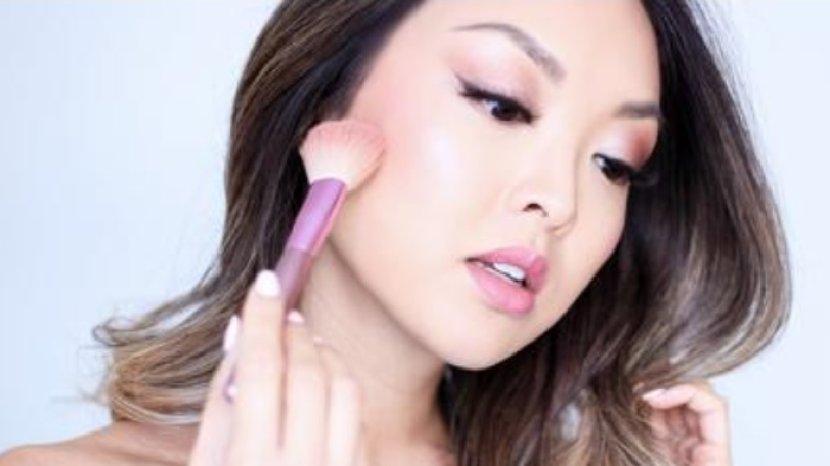 Tips Make Up untuk Pipi Chubby Agar Terlihat Tirus, Kuncinya Ada Pada Contour