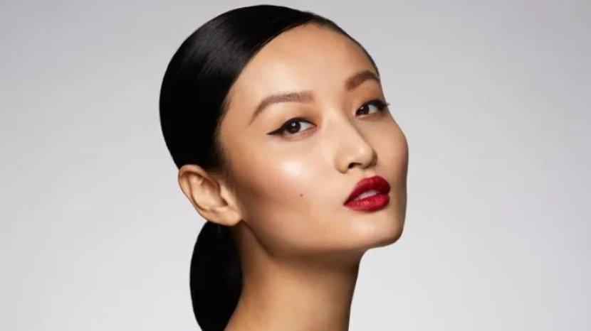 Tampil Glow Up saat Imlek, Sempurnakan Riasan Mata dengan 5 Rekomendasi Eyeliner Ini