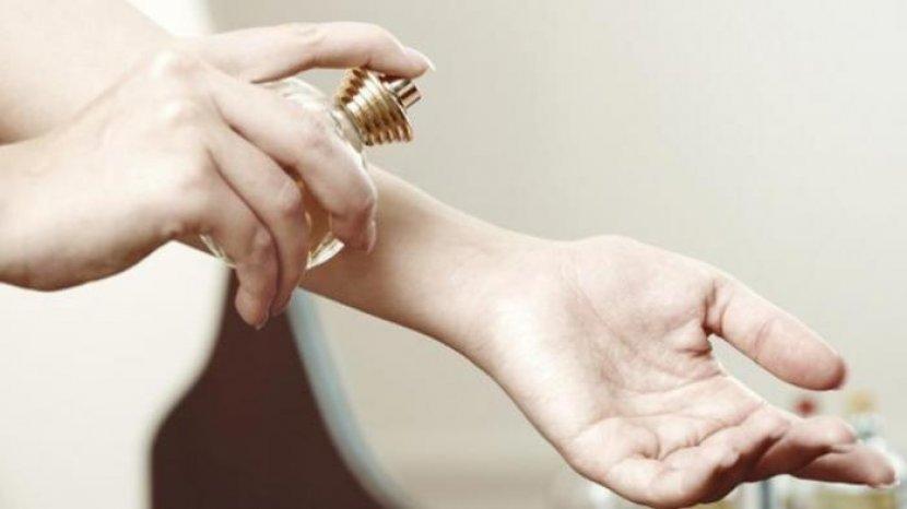 5 Rekomendasi Body Mist Terbaik yang Wanginya Lembut dan Tahan Lama