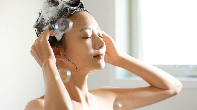 6 Rekomendasi Sampo Rambut Rontok yang Bisa Dibeli di Alfamart dan Indomaret, Harga Mulai Rp 16 Ribu
