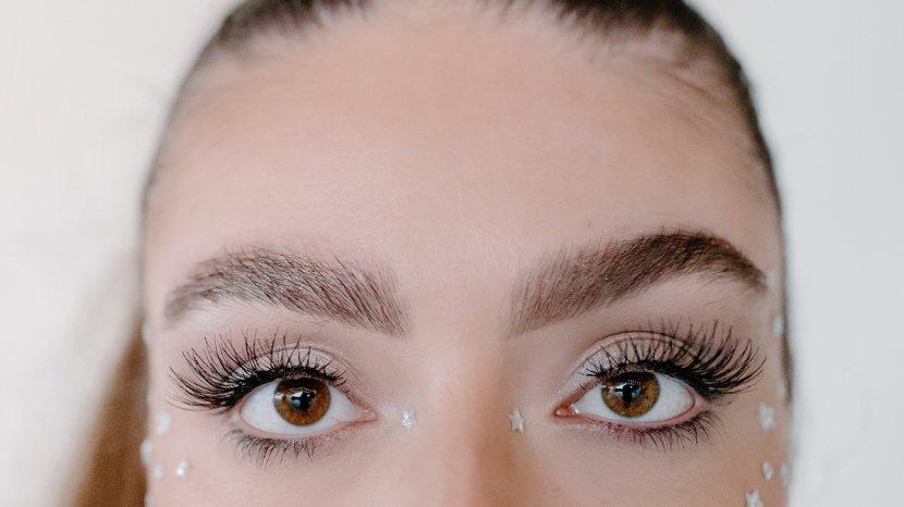 5 Bahan Alami untuk Atasi Keriput di Dahi