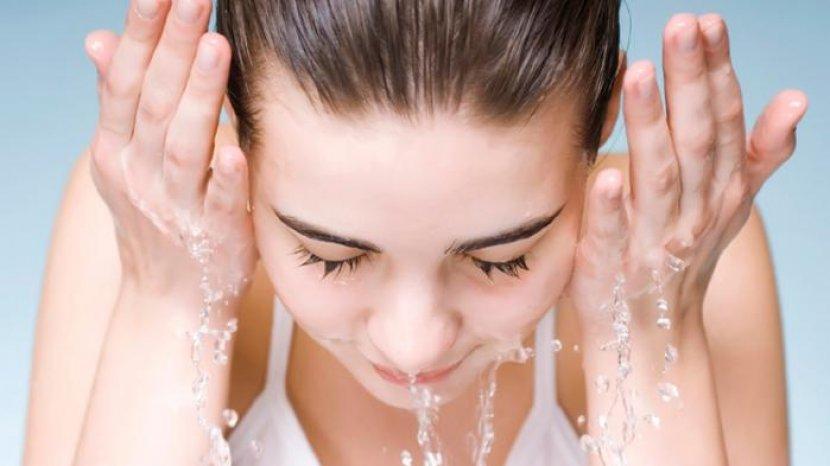 5 Rekomendasi Face Wash tanpa SLS, Aman untuk Semua Jenis Kulit Bahkan yang Sensitif