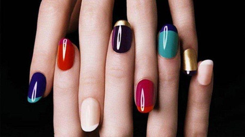 Tips Memadukan 2 Warna Kuteks untuk Hasil seperti Nail Art di Salon