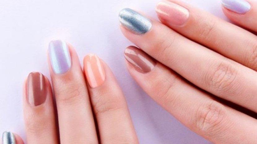 Ingin Kuku Tampak Lentik? Coba Aplikasikan 4 Pilihan Warna Kuteks Ini