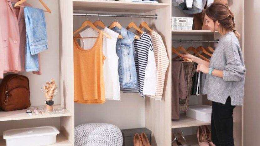 5 Tips Cegah Pakaian Apek dan Berjamur saat Musim Hujan, Sederhana tapi Efektif