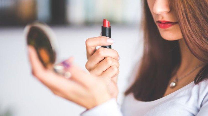 lipstik-via.jpg
