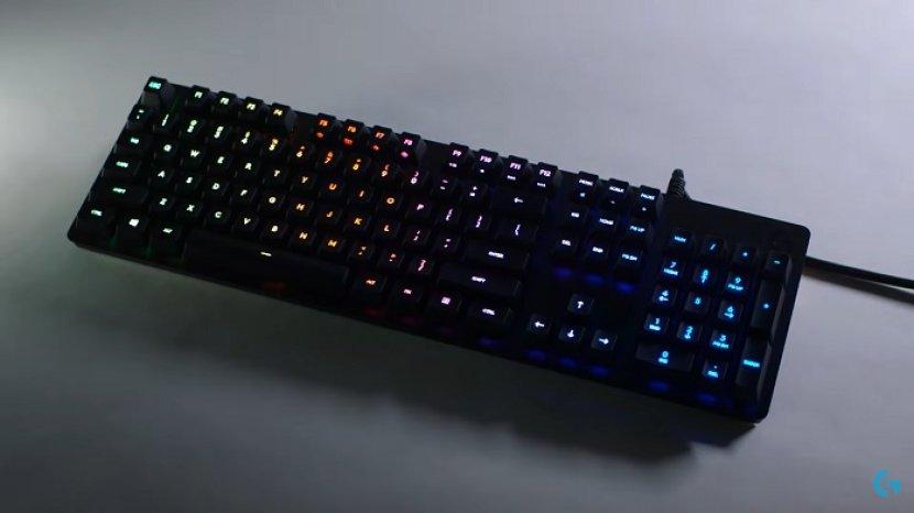 Review logitech G512, Keybord Gaming yang Solid dengan USB Passthrough