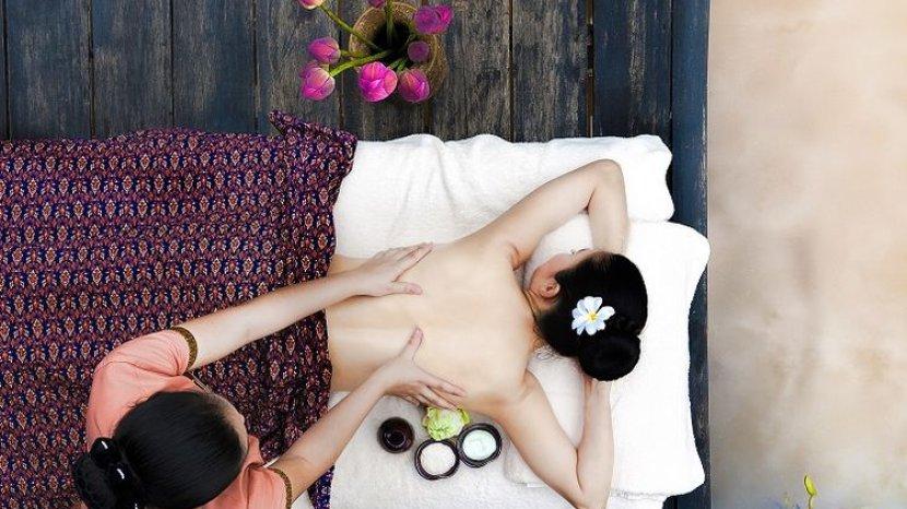 Review THE BODY SHOP British Rose Exfoliating Gel Body Scrub