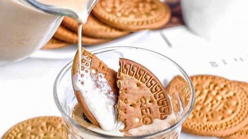 Semerbak Aroma Wangi Biscuit, Ini Dia Review Lipstik Moko-moko X Marie Regal