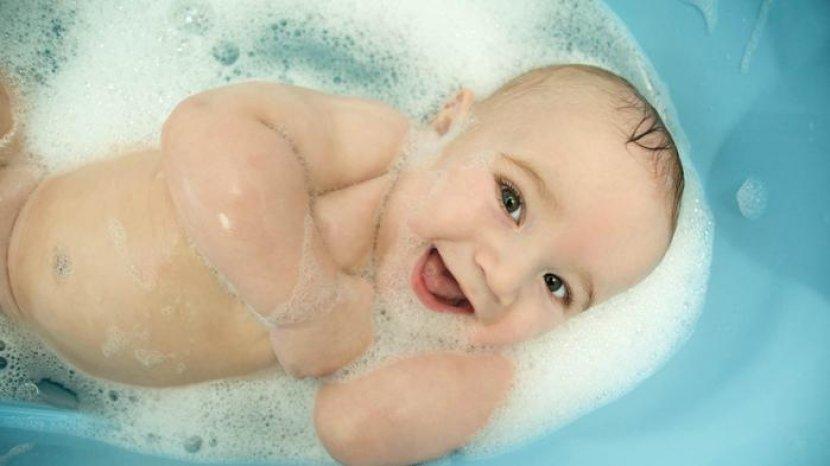 Hilangkan Ruam, 5 Rekomendasi Sabun Mandi Bayi Anti Iritasi