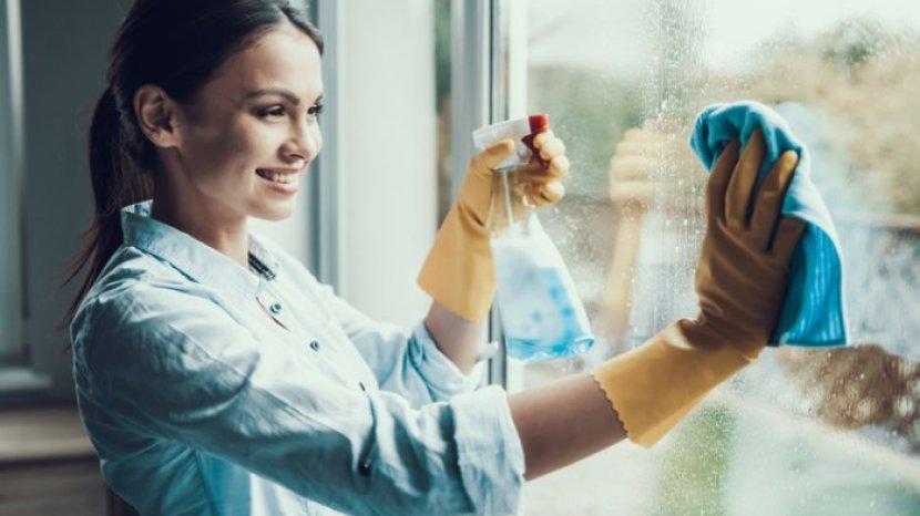 5 Tips Mudah untuk Membersihkan Kaca Jendela, Dijamin Kinclong