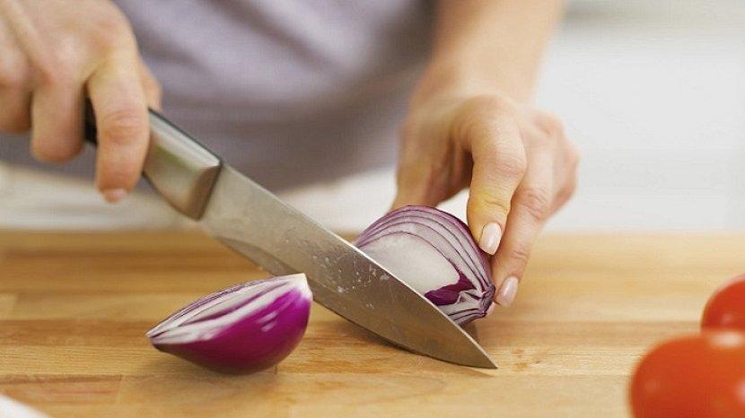 5 Manfaat Bawang Merah untuk Pembersihan Rumah Tangga, Hilangkan Karat HIngga Usir Serangga