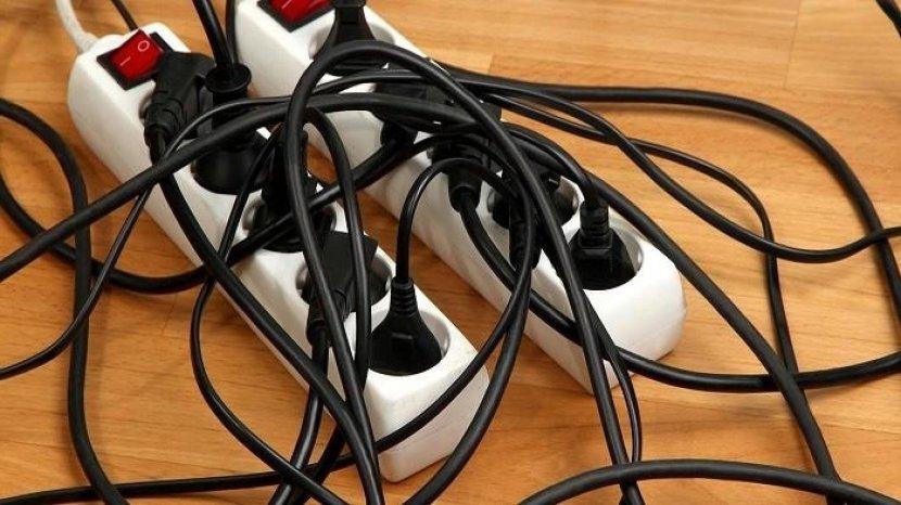 menata-kabel-yang-ruwet.jpg