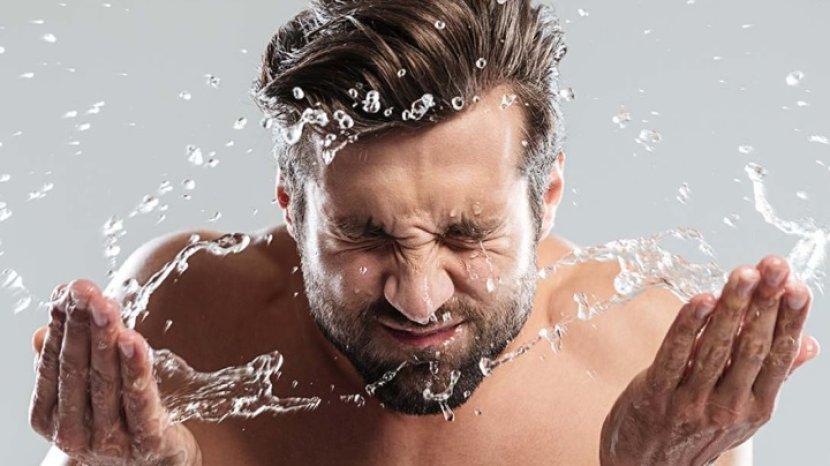5 Rekomendasi Face Wash Terbaik untuk Pria, Say Good Bye pada Kulit Kusam dan Berminyak