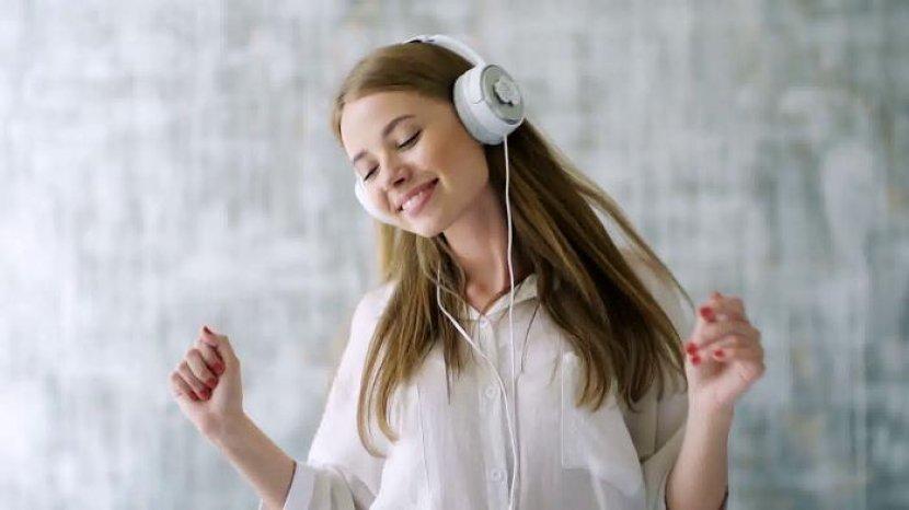 Suka Mendengarkan Musik? Ini 5 Manfaatnya Untuk Kesehatan Tubuh