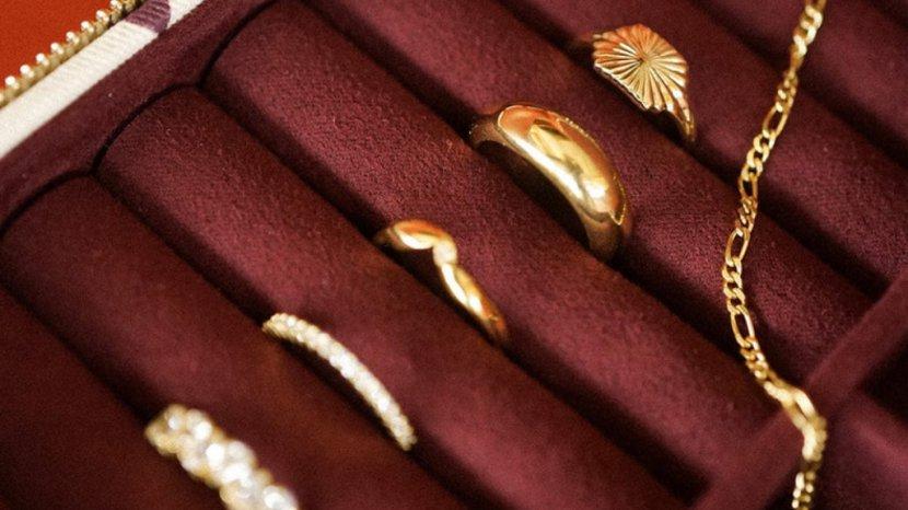 4 Cara Simpan Perhiasan Emas agar Tetap Berkilau, Bebas Goresan dan Nilai Jual Tidak Turun