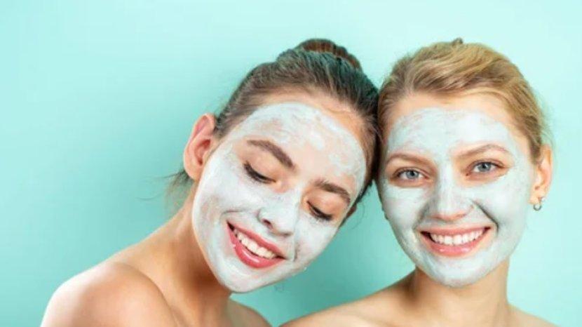 7 Manfaat Clay Mask yang Membuatnya sangat Populer di Dunia Kecantikan