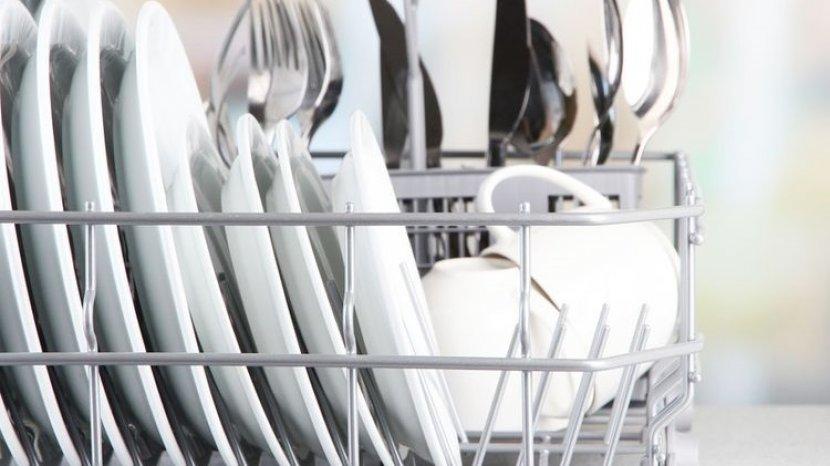 5 Rekomendasi Rak Piring Berkualitas dari informa, Desain Elegan untuk Dapur Minimalis