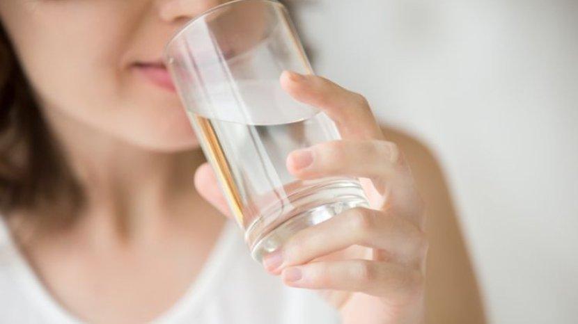 Wajib Tahu, Ini 5 Manfaat Minum Air Hangat Setiap Hari