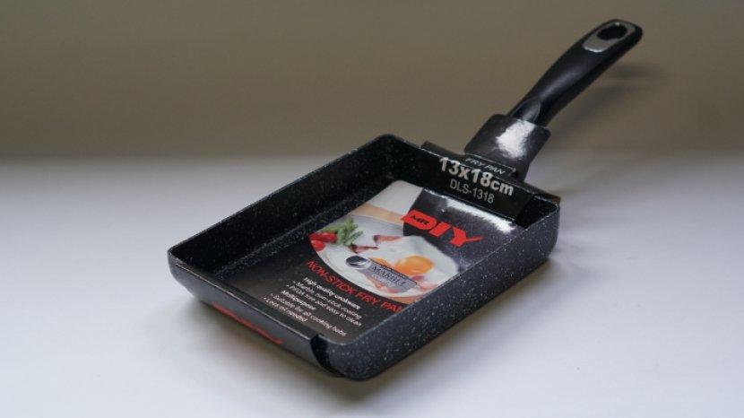 MR DIY Fry Pan DLS-1318 Goreng Makanan Jadi Lebih Praktis