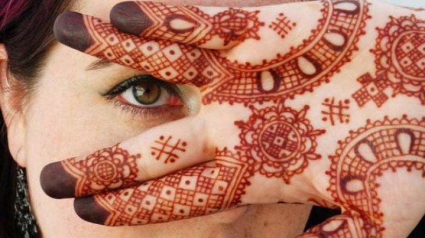 Tak Banyak yang Tau Fakta Menarik Terkait Henna Pewarna Kuku