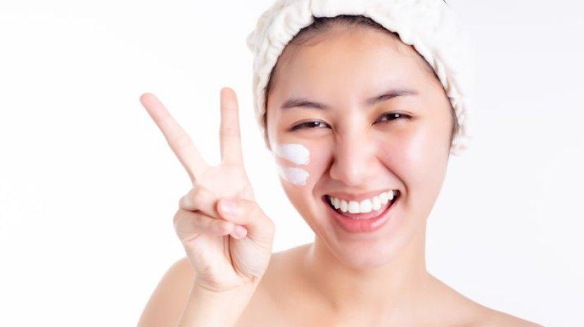 Review STUDIO TROPIK Rich Skin Barrier Cream, Bikin Kulit Keringmu Plumping dan Terhidrasi