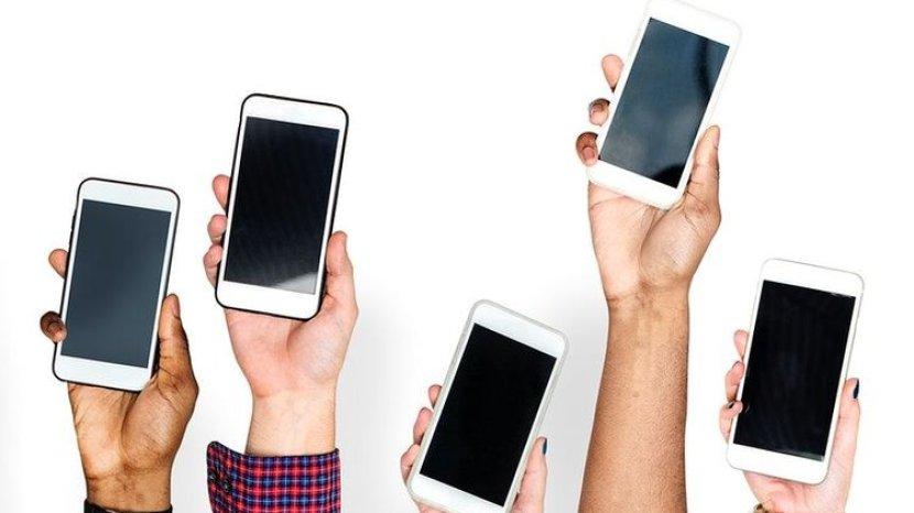 5 Rekomendasi Hp dengan Fitur Fast Charging Terbaik Maret 2022