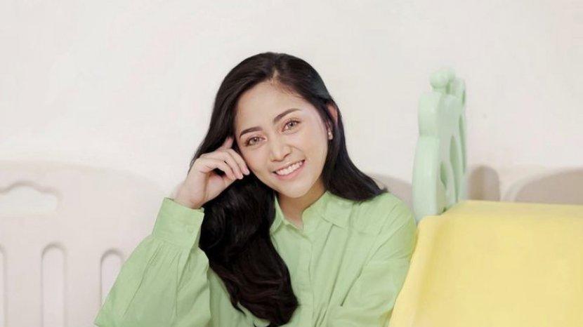 Inilah Produk Dibalik Rahasia Lawan Jerawat Ala Rachel Vennya