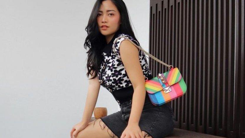 Intip 6 Rangkaian Skincare Routine ala Rachel Vennya Serta Kandungan dan Manfaatnya