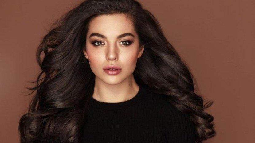 8 Bahan Alami yang Mampu Membuat Rambut Terlihat Lebih Tebal, Bisa Juga Cegah Kerontokan