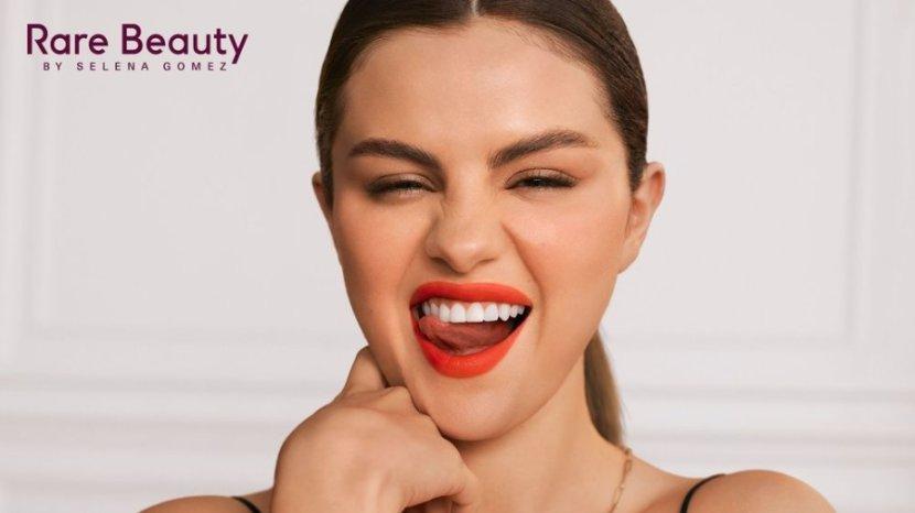 Cantik Menawan dengan 5 Rekomendasi Make Up Terbaik dari Rare Beauty by Selena Gomez