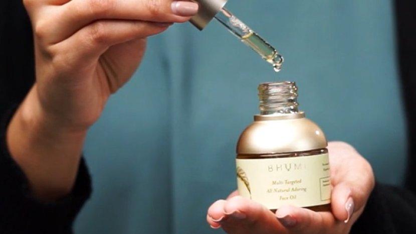 6 Rekomendasi Serum Lokal Terbaik untuk Mengatasi Masalah Kulit Kering