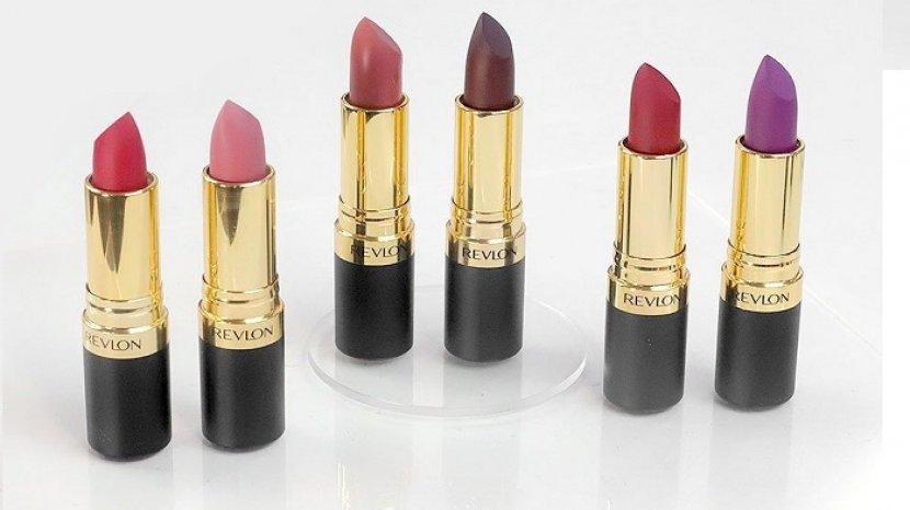 Sederet Lipstik Revlon untuk Menyamarkan Bibir Hitam yang Bisa Kamu Coba