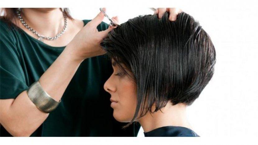 Tak Perlu Khawatir Lagi Jika Salah Potong Rambut, Segera Lakukan 3 Cara Alami Ini