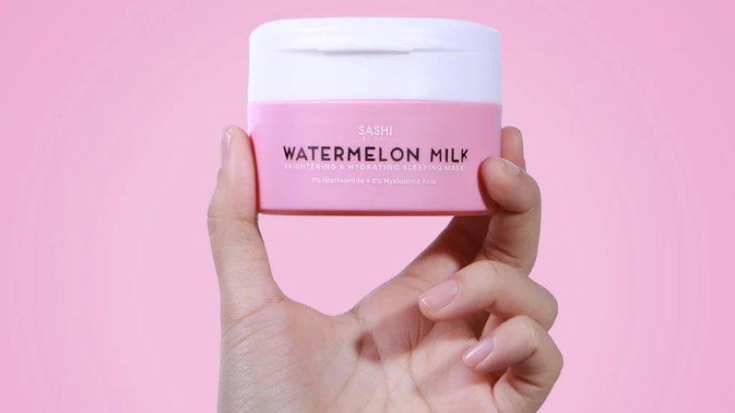 Review SASHI Watermelon Milk Mask, Wajah jadi Lembap, Cerah, dan Berkilau