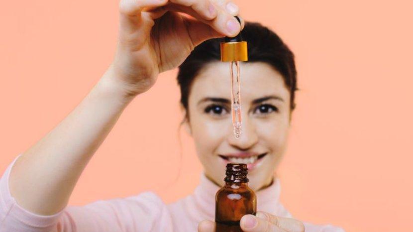 5 Rekomendasi Serum Terbaik yang Cocok untuk Kulit Berminyak