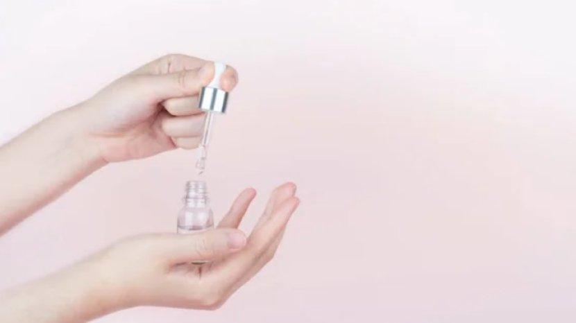 Jerawat di Wajah Ganggu Penampilanmu? Hempas dengan 5 Rekomendasi Acne Serum Ini