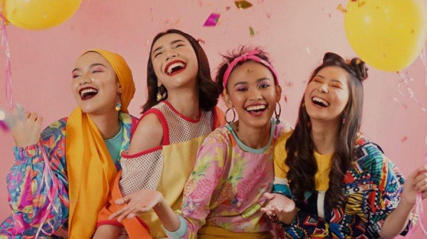 Review Produk Lipstik Lokal Merek Shannen, Ringan, Tahan Lama dan Cocok untuk Semua Warna Kulit