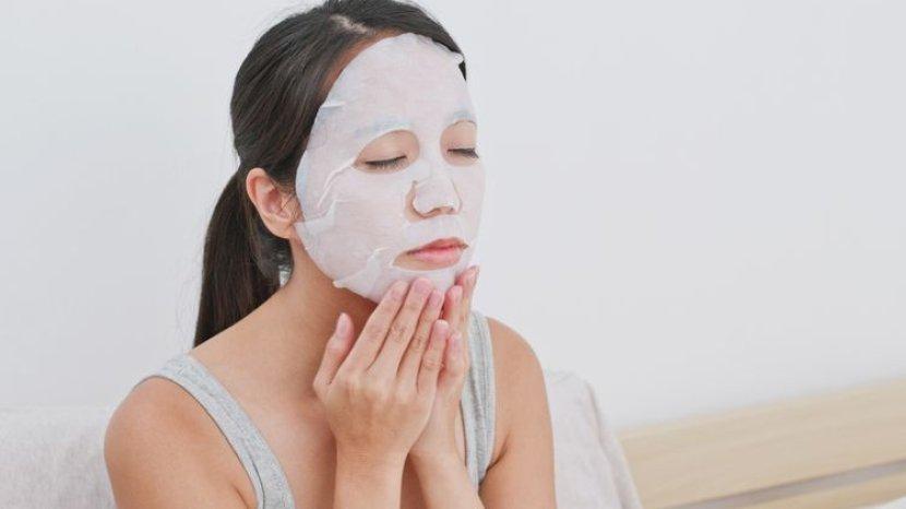 6 Tips Penting Pakai Sheet Mask agar Hasilnya di Kulit Maksimal