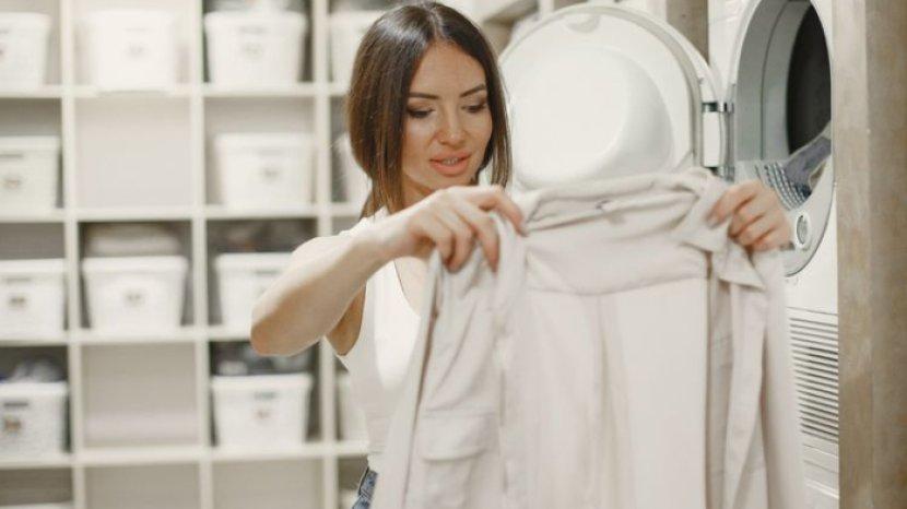 5 Tips Mencuci Baju Baru, Mampu Menjaga Warna dan Menghilangkan Bakteri