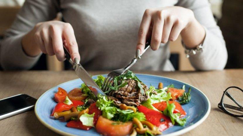 9 Makanan yang Terkesan Ringan Ini Ternyata Bisa Menggagalkan Dietmu, Jangan Dimakan Berlebihan
