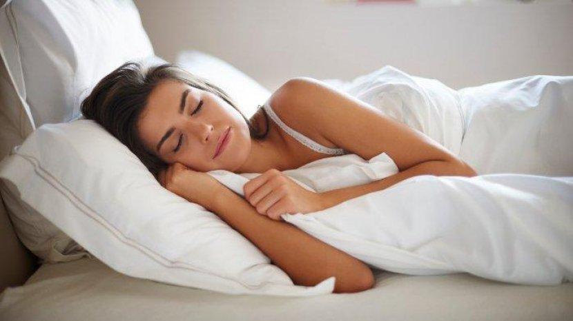Apakah Benar Posisi Tidur Miring ke Kiri Dapat Mengganggu Kesehatan Jantung?