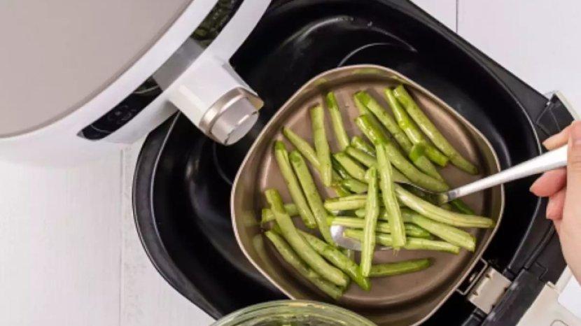 8 Bahan Makanan yang Sebaiknya Tidak Dimasak dengan Air Fryer, Termasuk Sayuran Segar